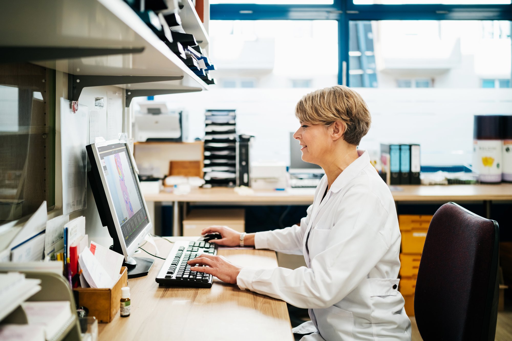 Pathologist-workstation